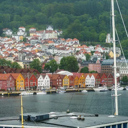 Unique Gem Overlooking The World Famous Bryggen Bergen Exterior photo