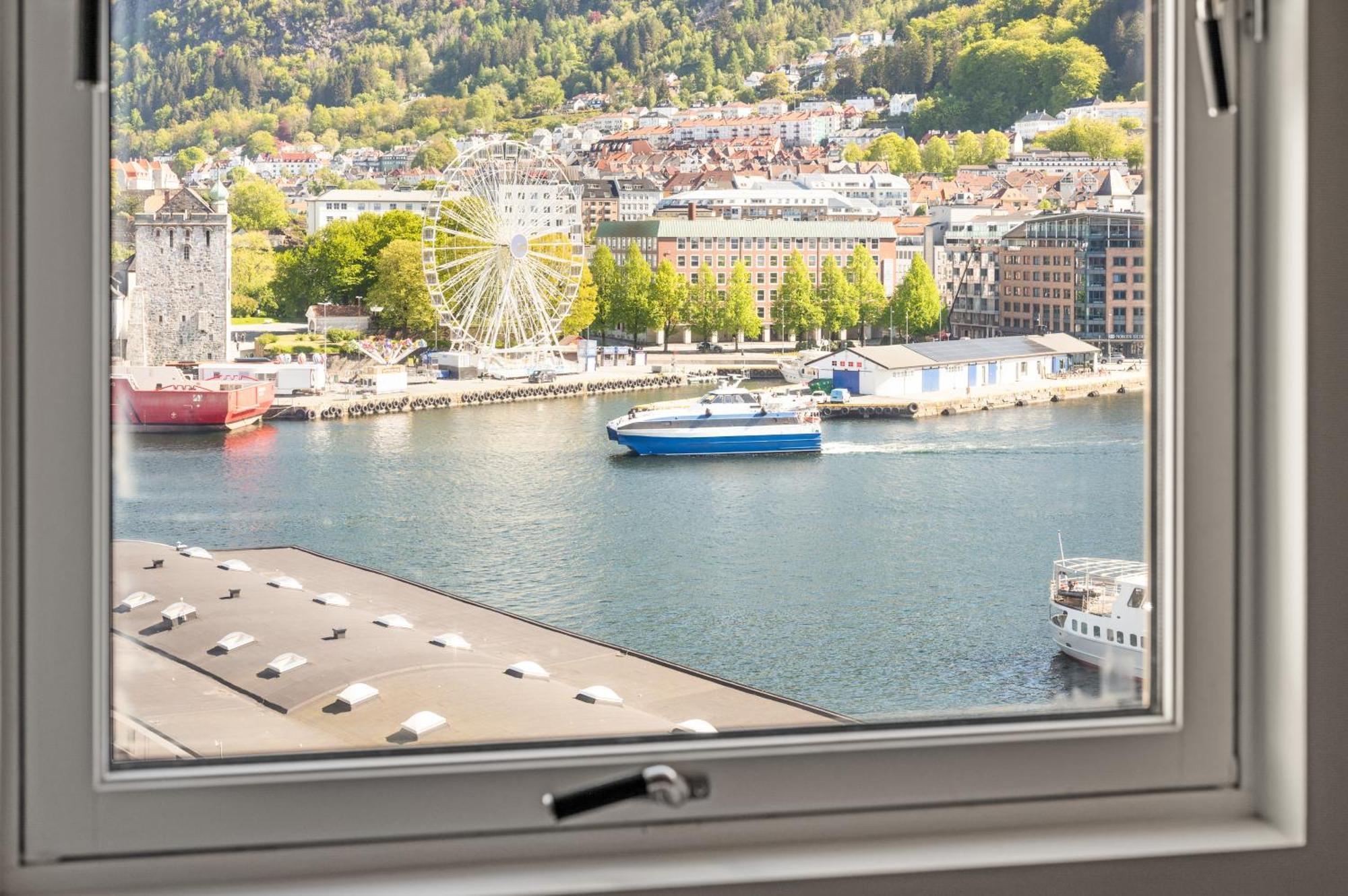 Unique Gem Overlooking The World Famous Bryggen Bergen
