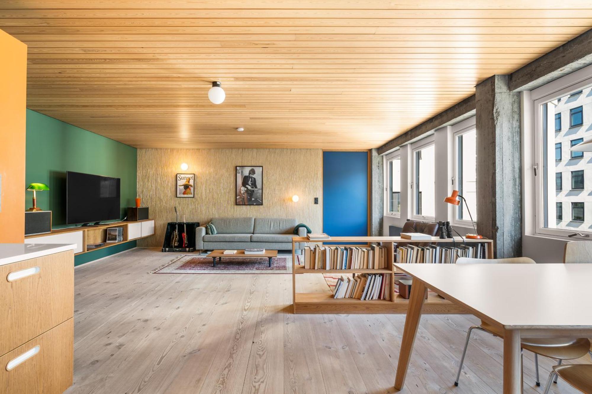 Unique Gem Overlooking The World Famous Bryggen Apartment