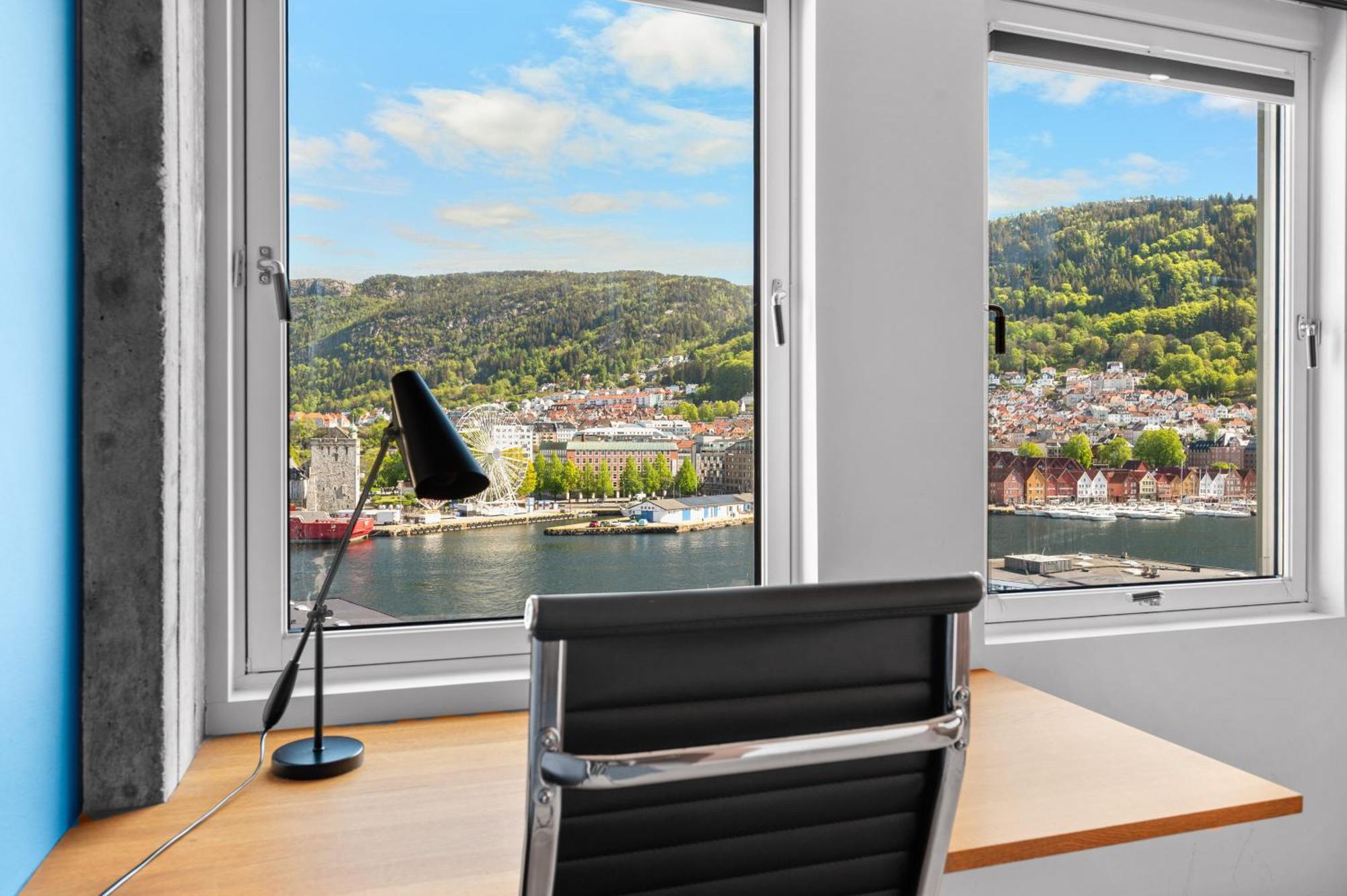 Apartment Unique Gem Overlooking The World Famous Bryggen